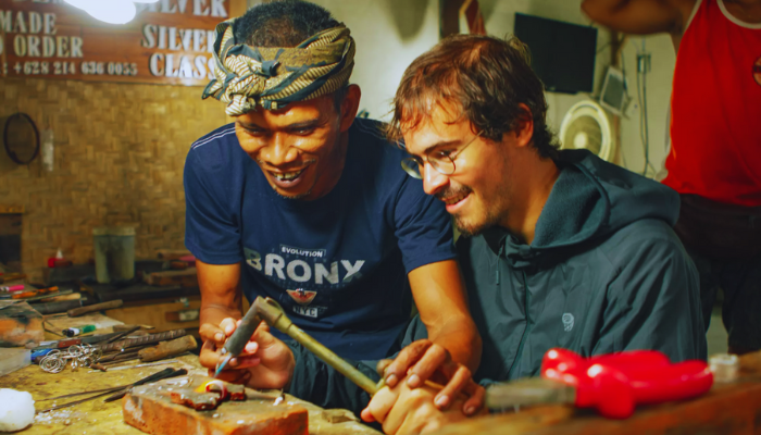 Design your own jewelry