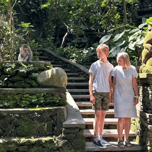 visit-monkey-forest-bali