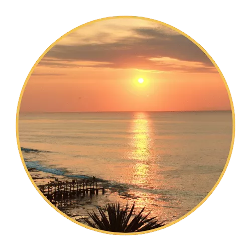 enjoy-sunset-at-jimbaran-beach