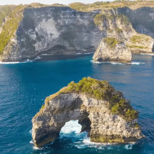 13-banah-cliff-point