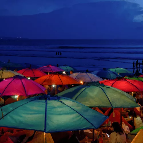 seminyak-luxury-beach-clubs-and-sunset-spots