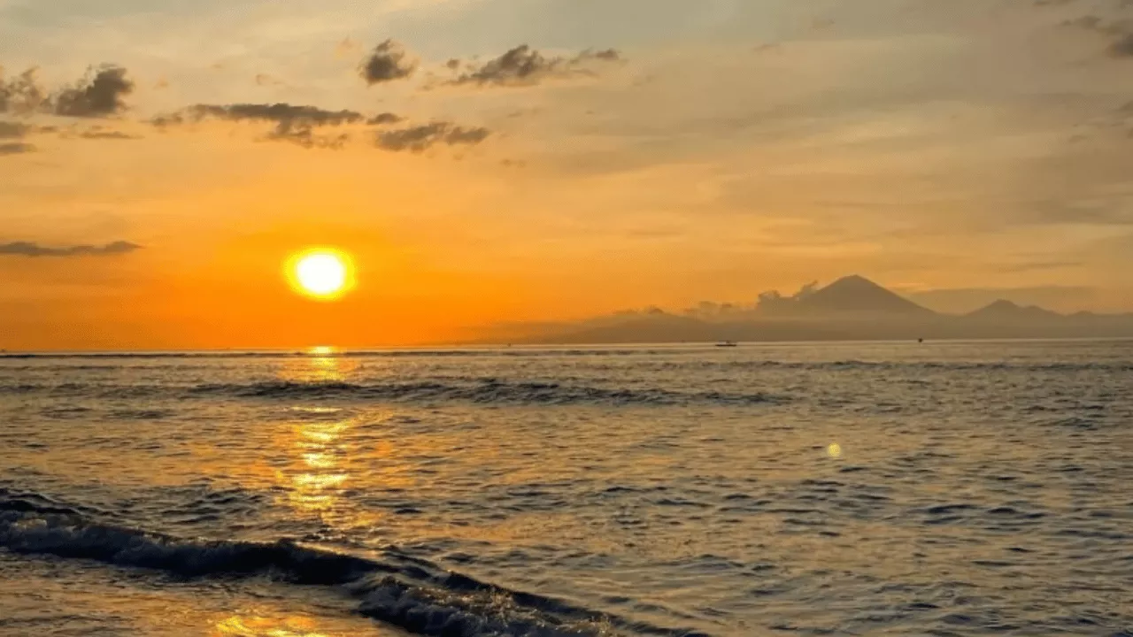 5-chase-sunrises-and-sunsets