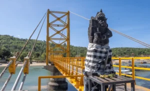 nusa-ceningan-fi