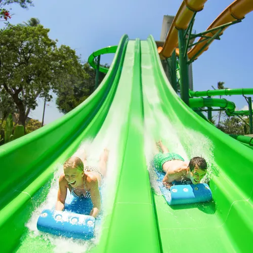 4-smashdown-20-twin-racers-and-fast-slides