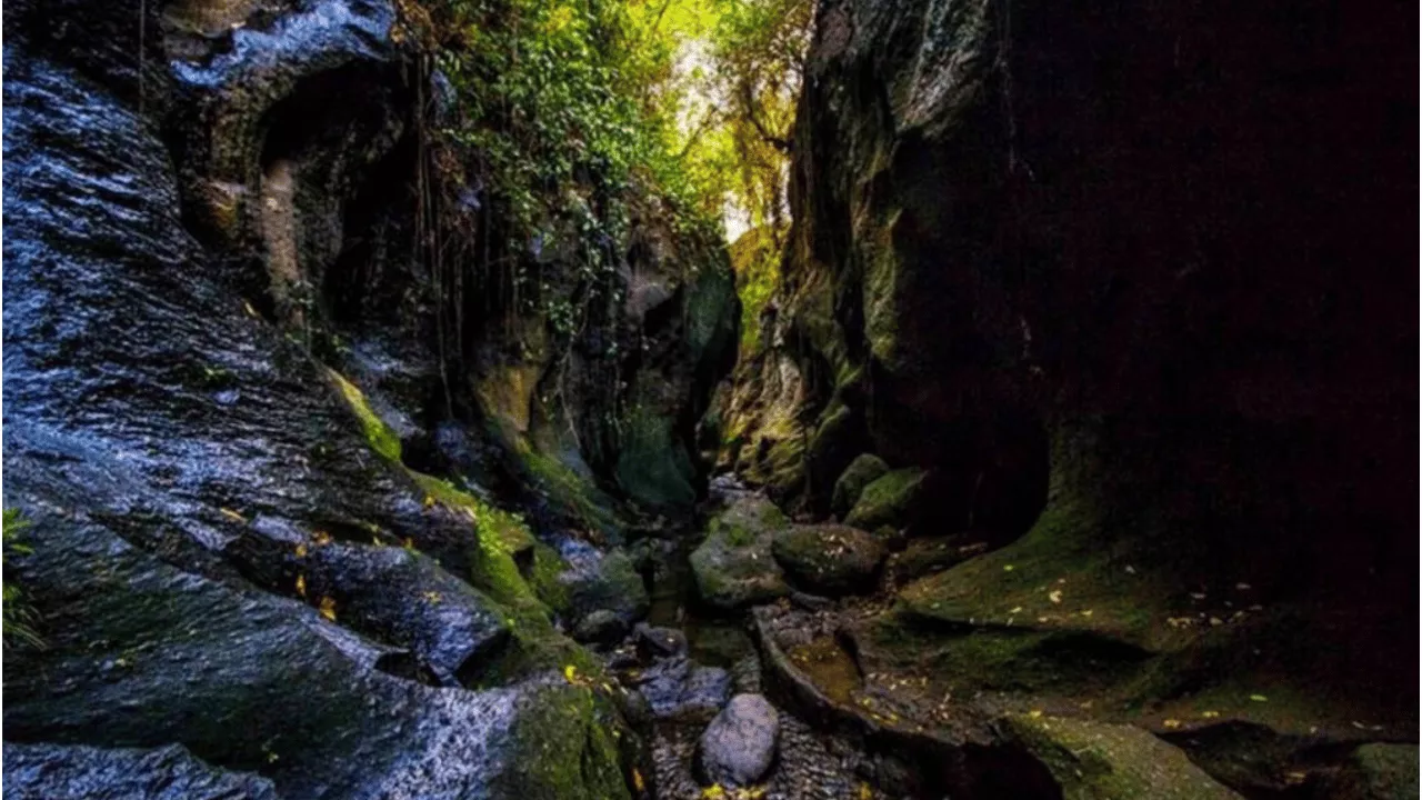 the-beauty-of-hidden-canyon-beji-guwang